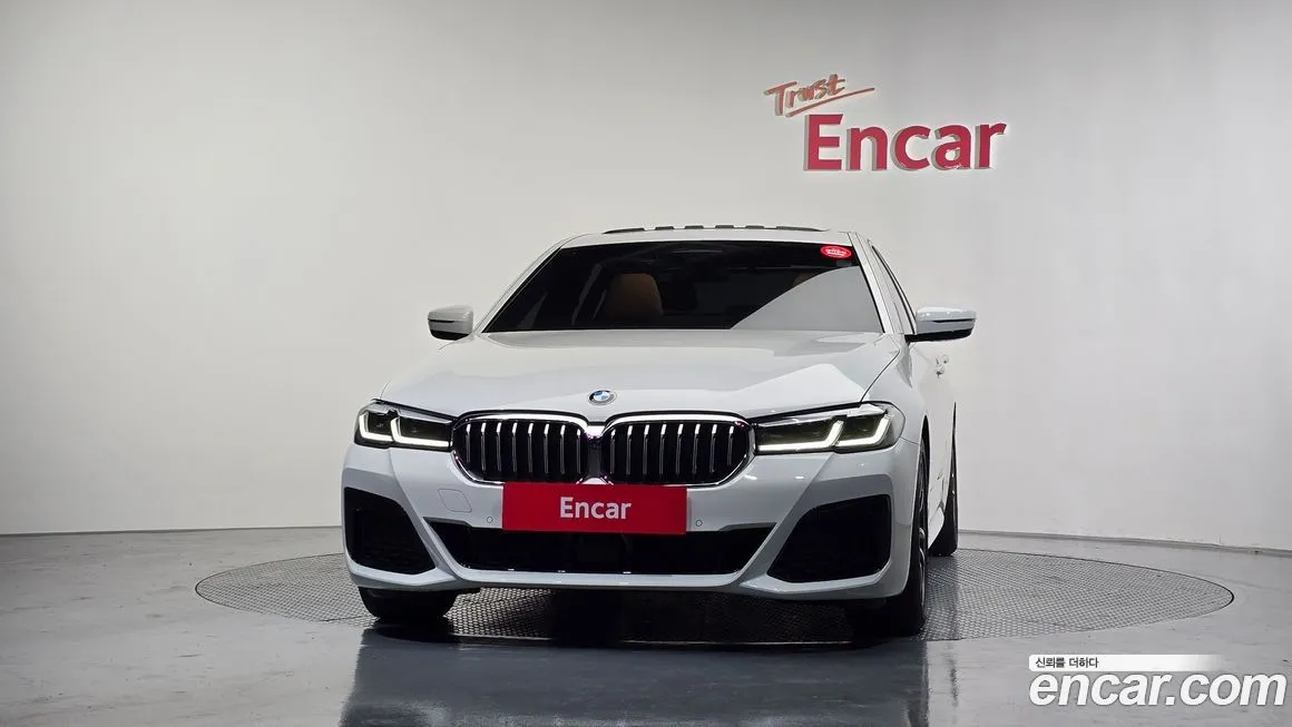 BMW 5-Series 2023 из KR, фото 3