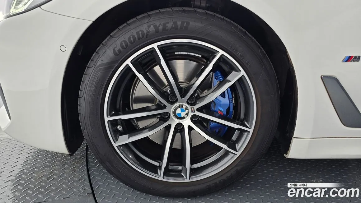 BMW 5-Series 2023 из KR, фото 5