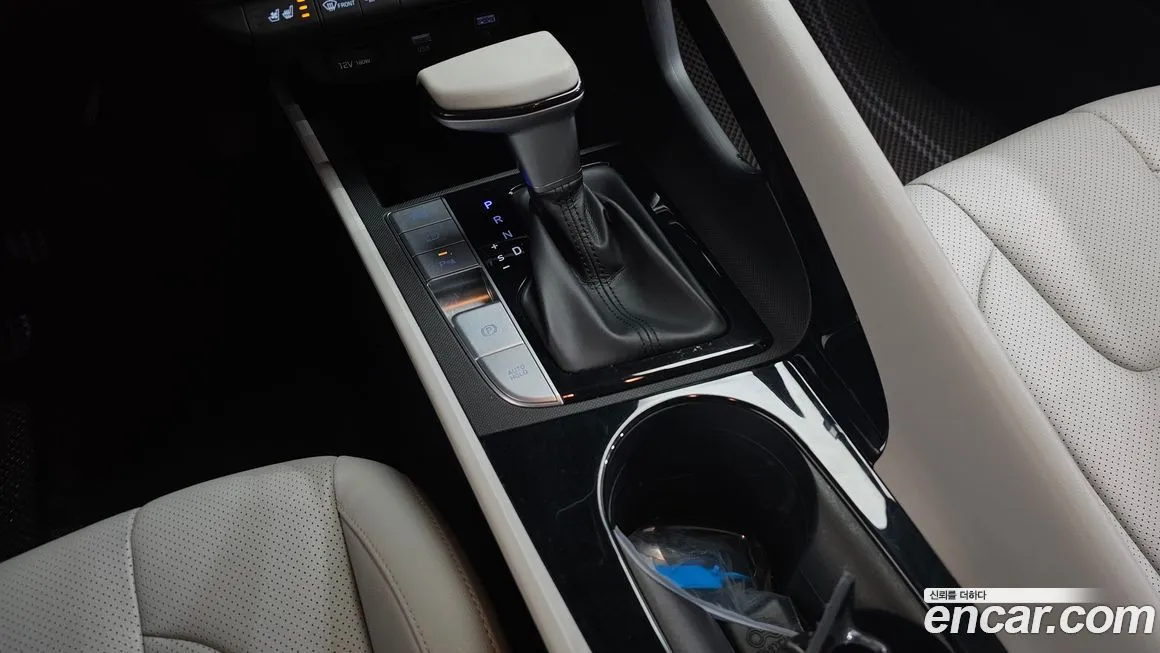 Hyundai AVANTE — фото 9