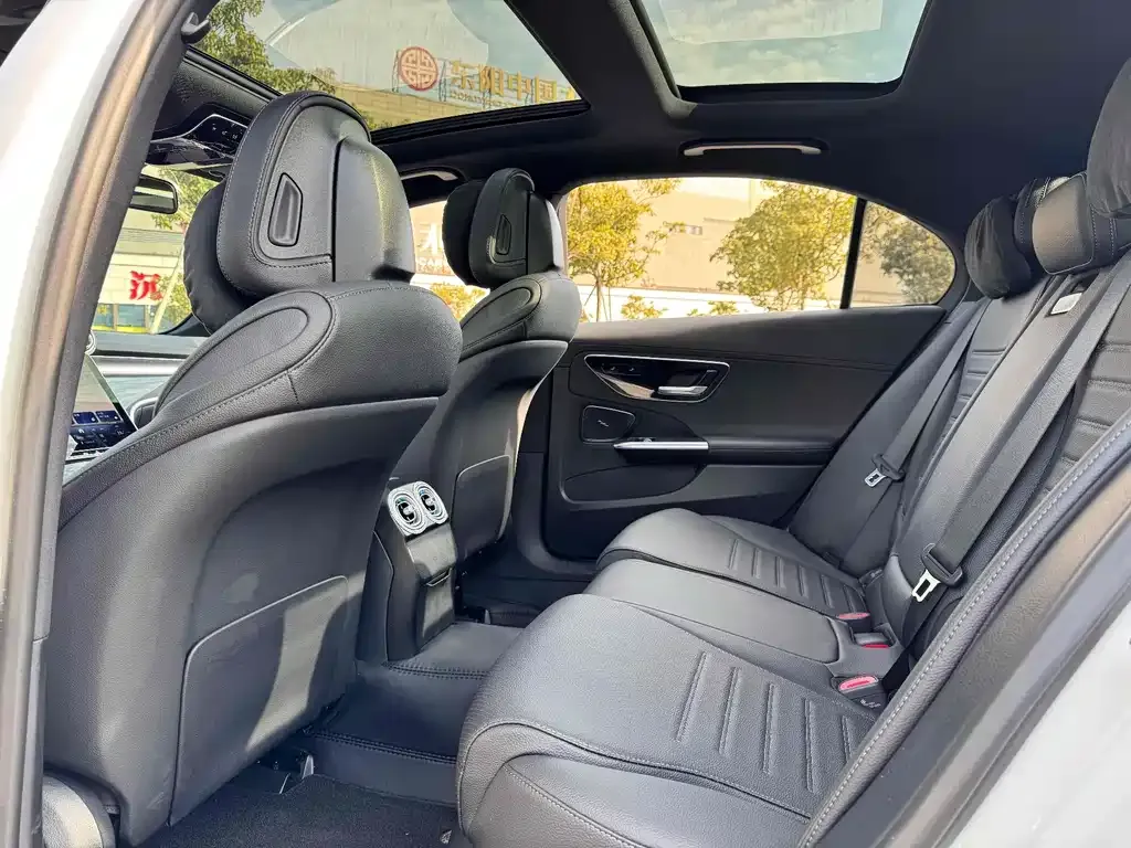 Mercedes-Benz C-Class 2023 из CN, фото 6