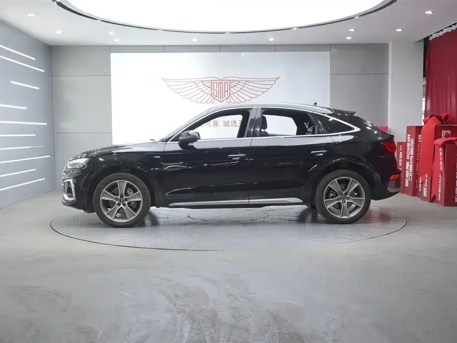 Audi Q5L Sportback 2022 из CN, фото 2