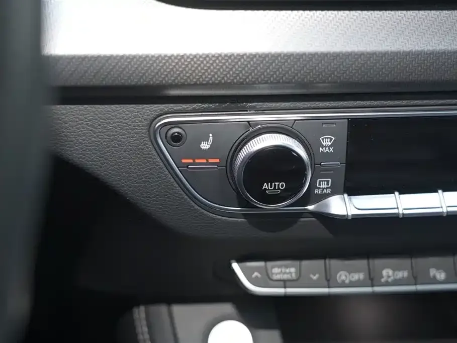 Audi Q5L Sportback 2022 из CN, фото 9