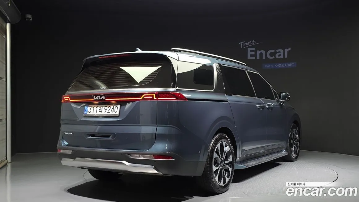 Kia Carnival — фото 2
