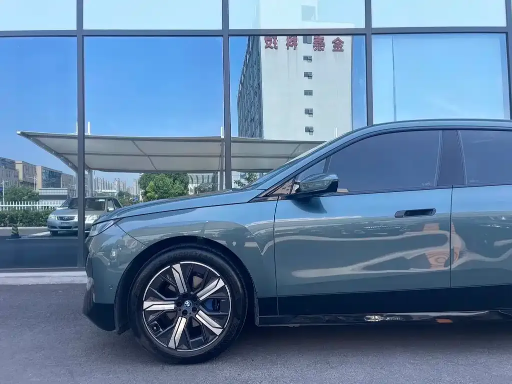 BMW iX 2023 из CN, фото 3