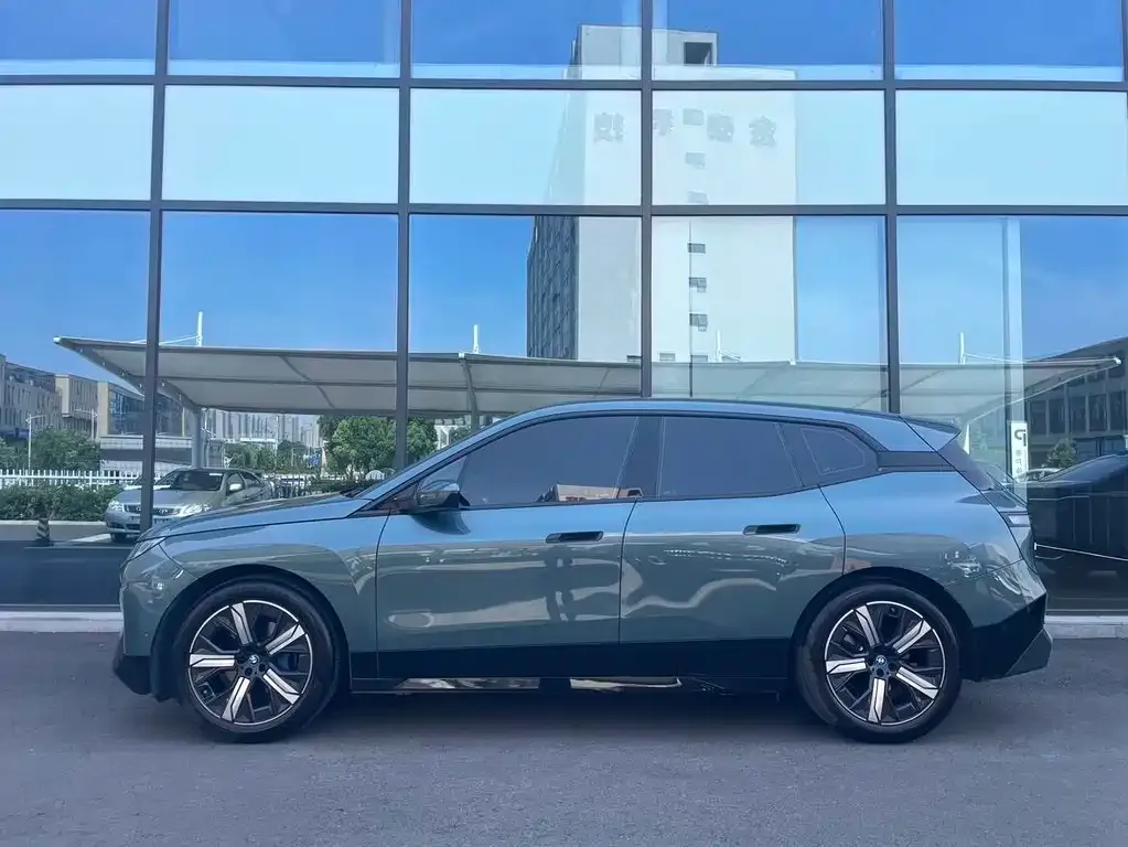 BMW iX 2023 из CN, фото 4