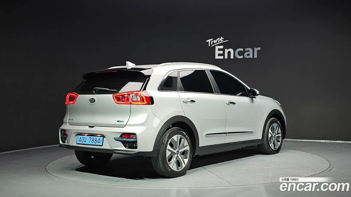 Kia Niro — фото 2