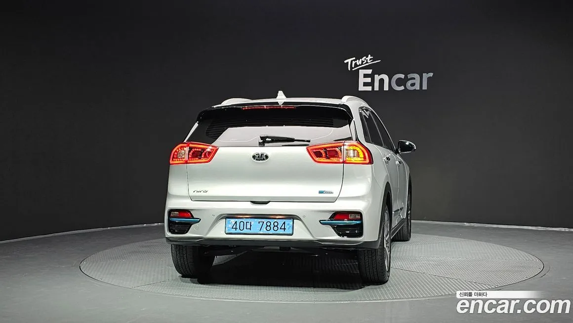 Kia Niro — фото 4