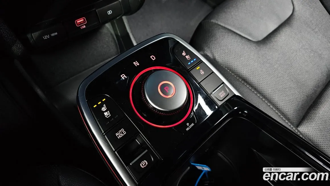 Kia Niro — фото 9