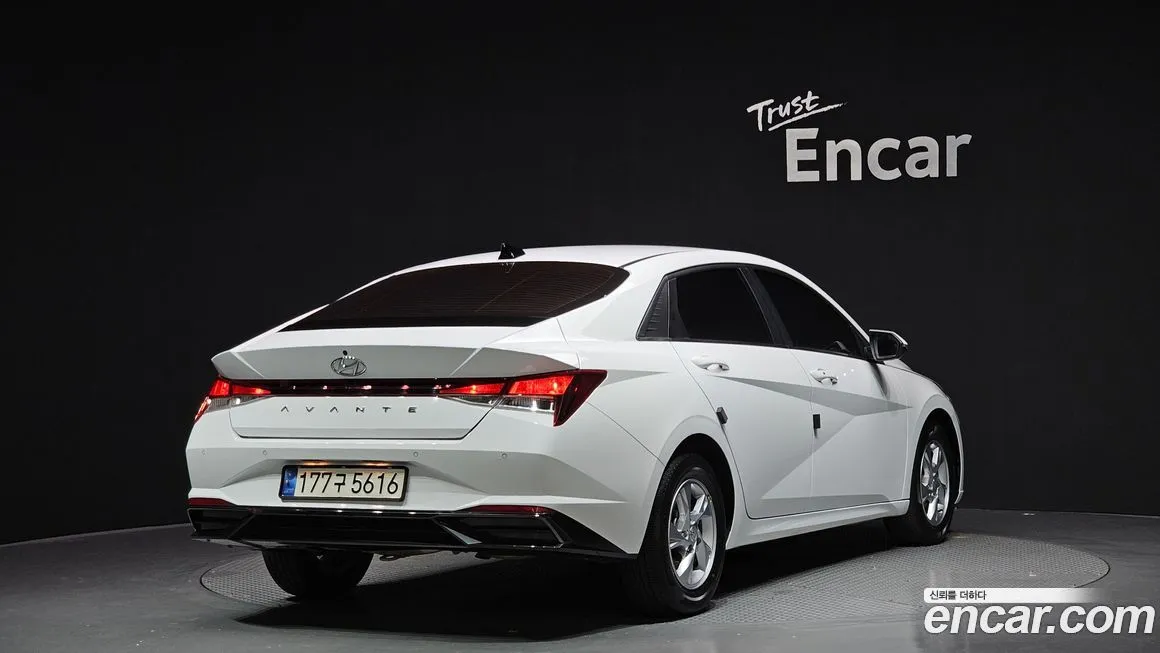 Hyundai AVANTE 2021 из KR, фото 2