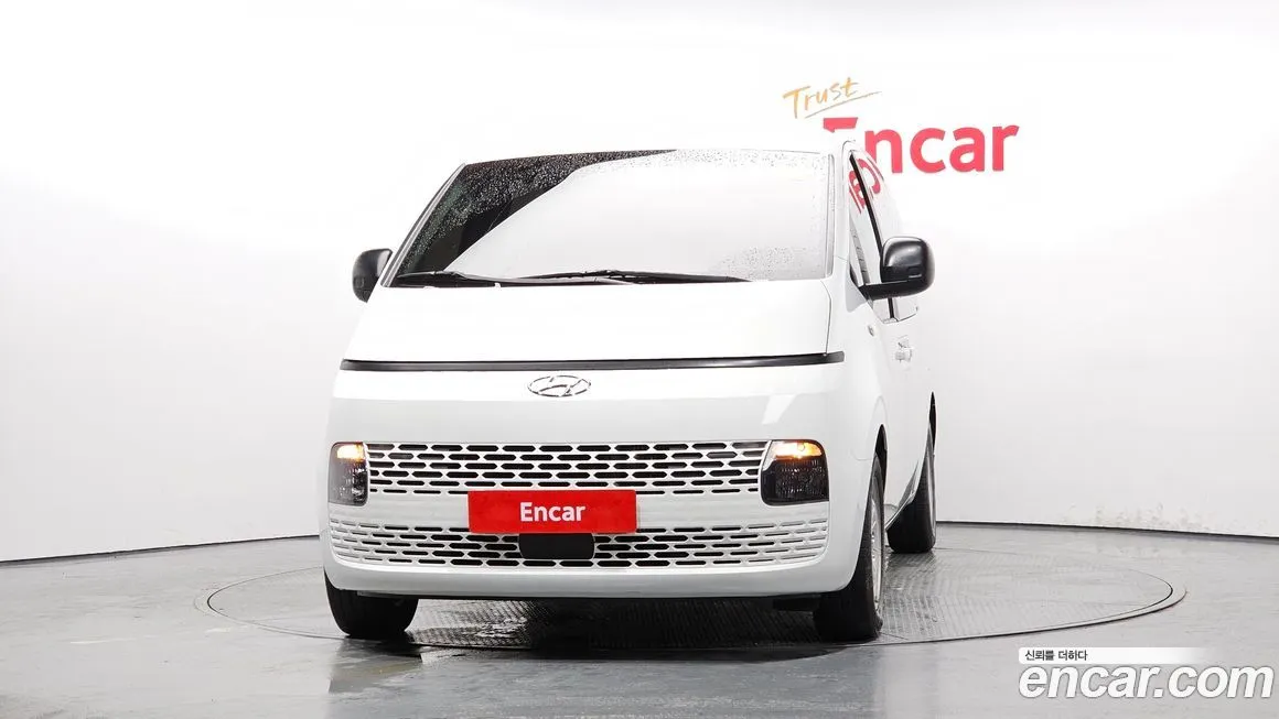 Hyundai Staria — фото 3