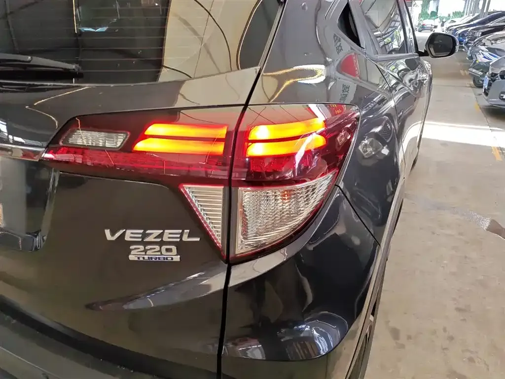 Honda Vezel 2021 из CN, фото 8