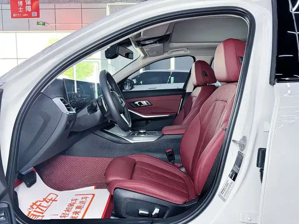 BMW 3 Series 2023 из CN, фото 4