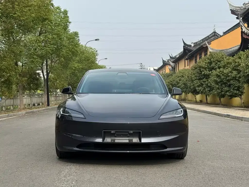 Tesla Model 3 2025 из CN, фото 2
