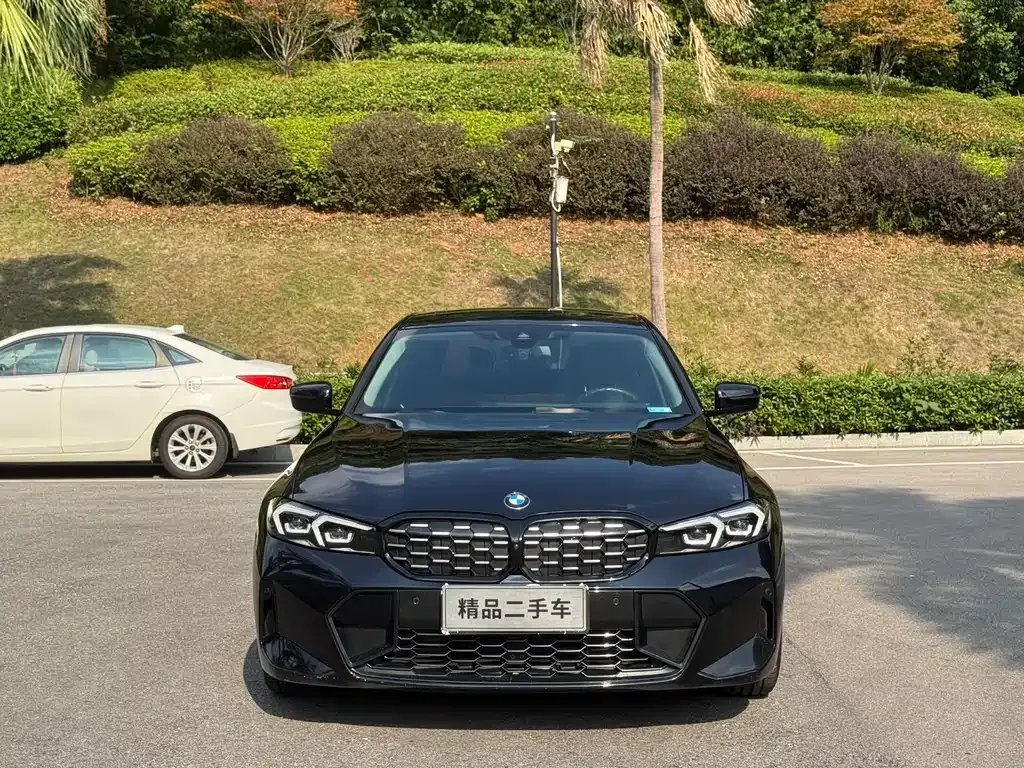 BMW 3 Series 2023 из CN, фото 2