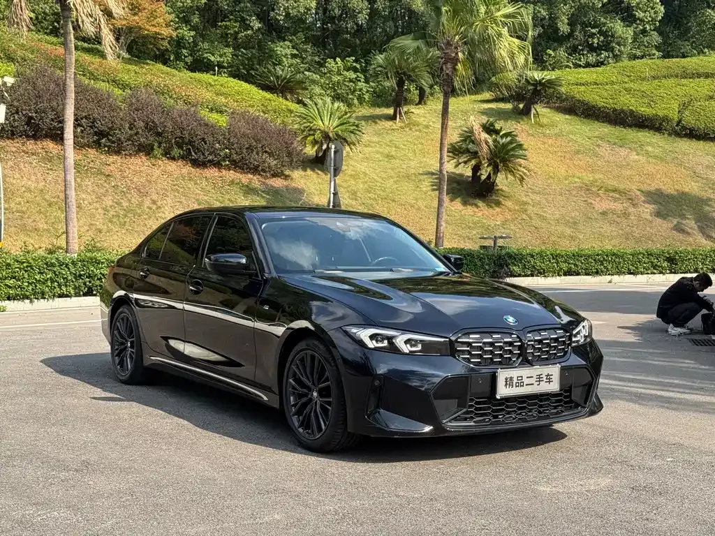 BMW 3 Series 2023 из CN, фото 3
