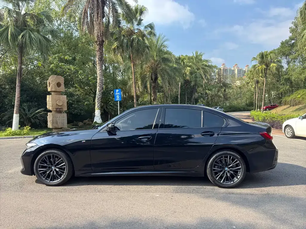 BMW 3 Series 2023 из CN, фото 4