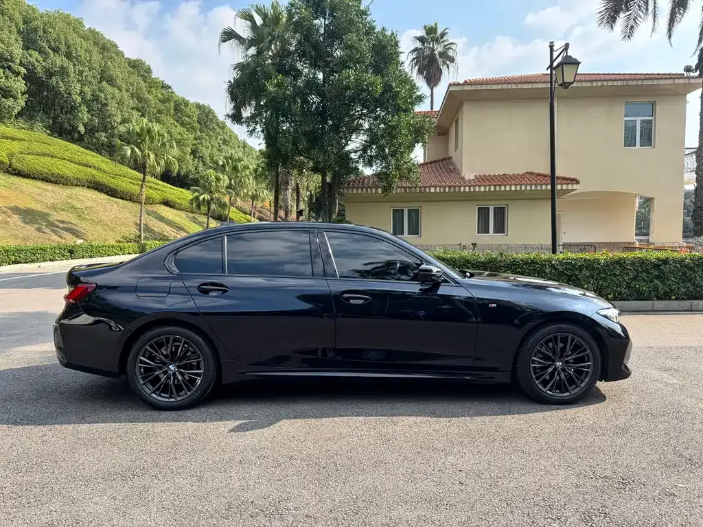 BMW 3 Series 2023 из CN, фото 8