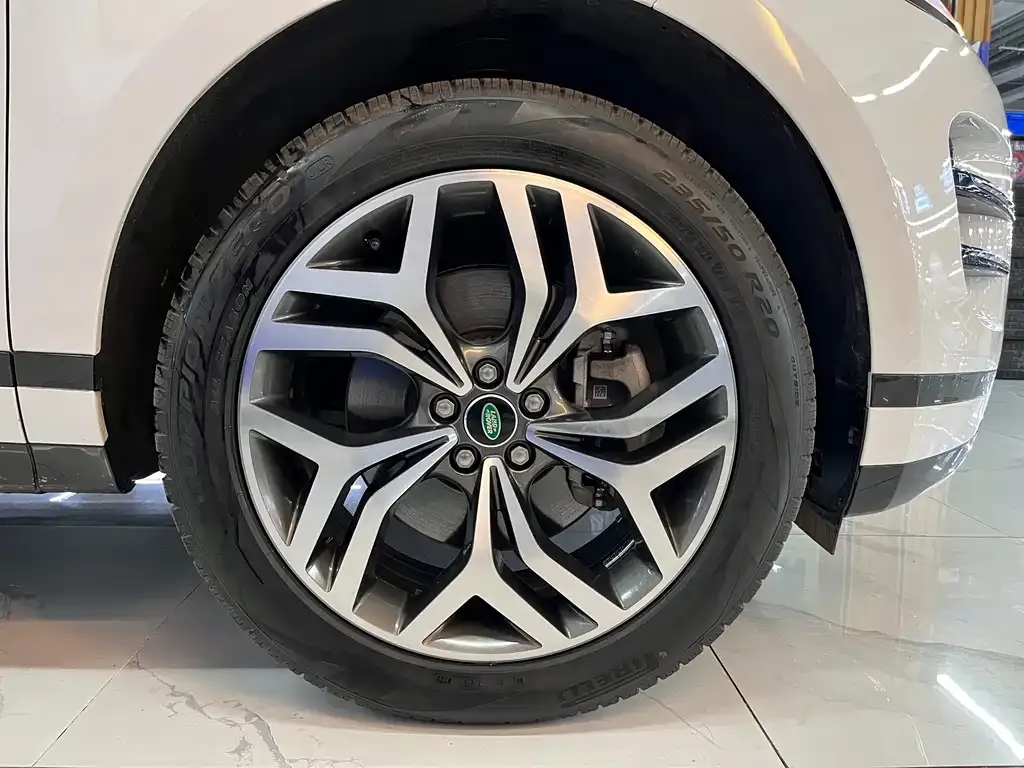 Land Rover Evoque 2023 из CN, фото 7
