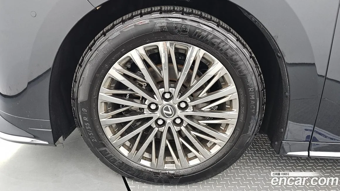 Lexus LM 2025 из KR, фото 5
