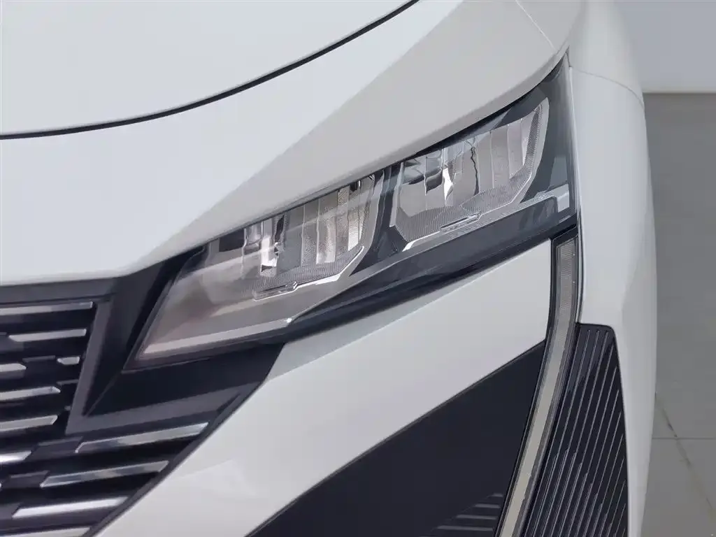 Peugeot 408X 2024 из CN, фото 7