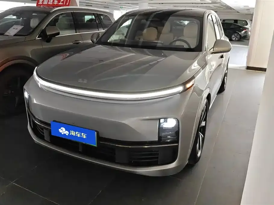 Li Auto L8 2022 из CN, фото 1