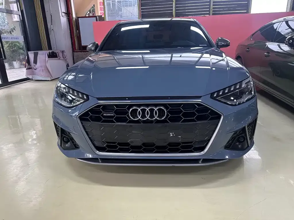 Audi A4L 2022 из CN, фото 2