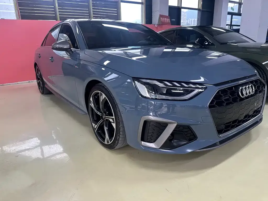 Audi A4L 2022 из CN, фото 3