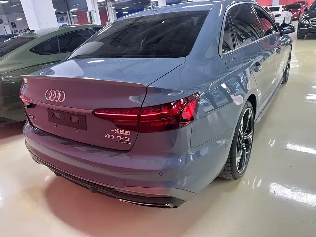 Audi A4L 2022 из CN, фото 7