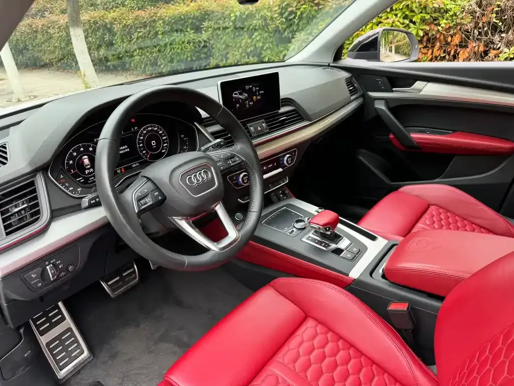 Audi Q5L 2021 из CN, фото 6