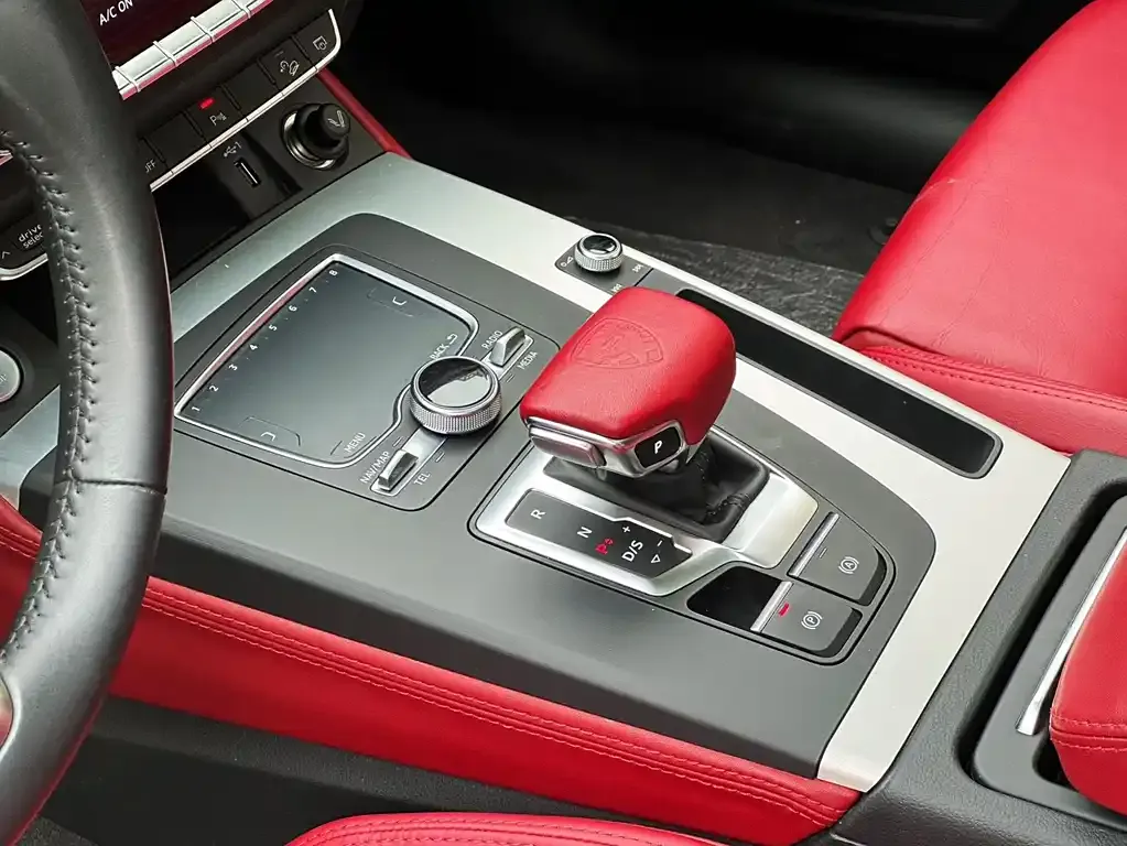 Audi Q5L 2021 из CN, фото 7