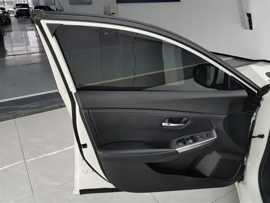 Nissan Sylphy 2022 из CN, фото 7
