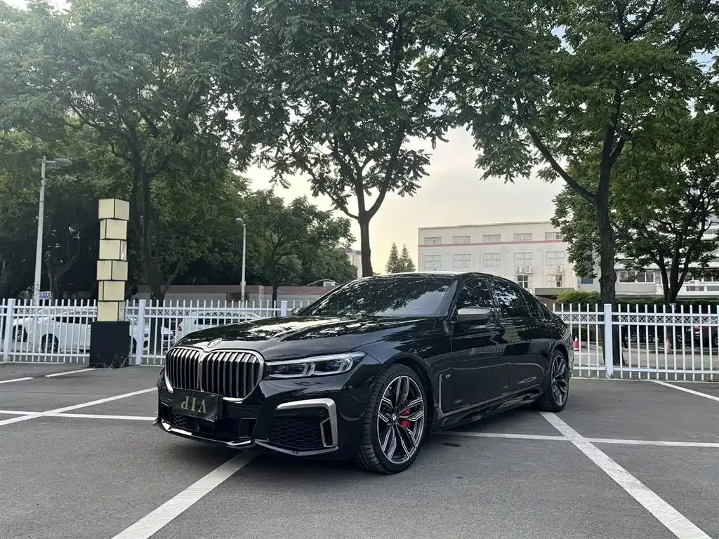 BMW 7 Series 2022 из CN, фото 1