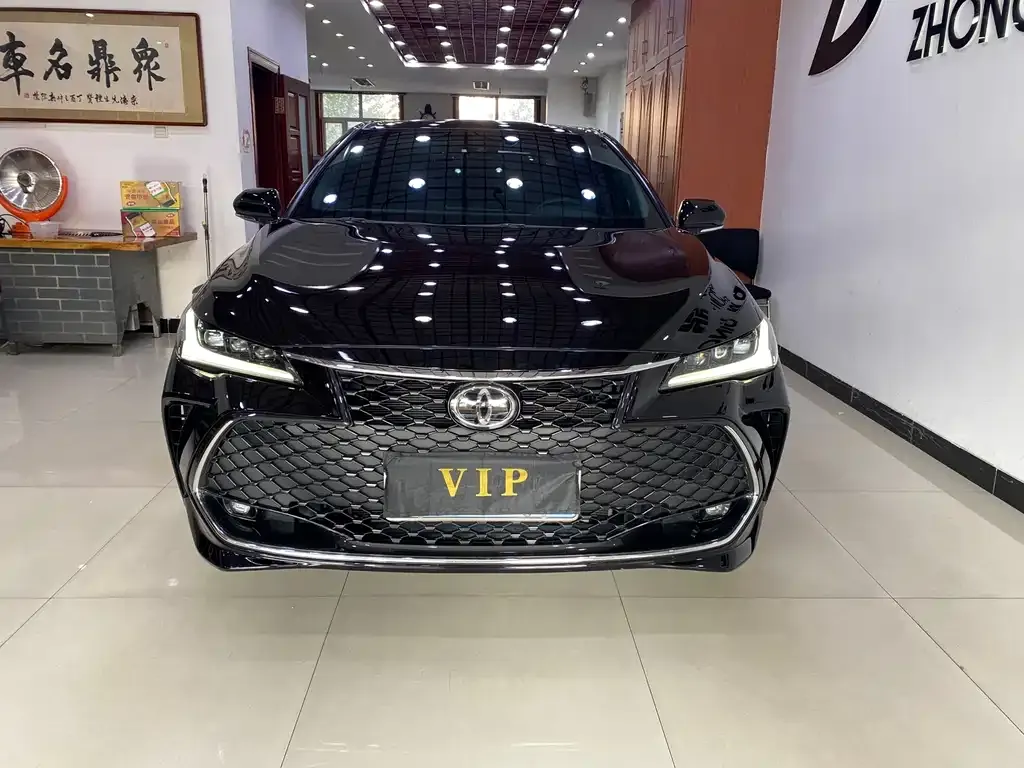 Toyota Avalon 2023 из CN, фото 2
