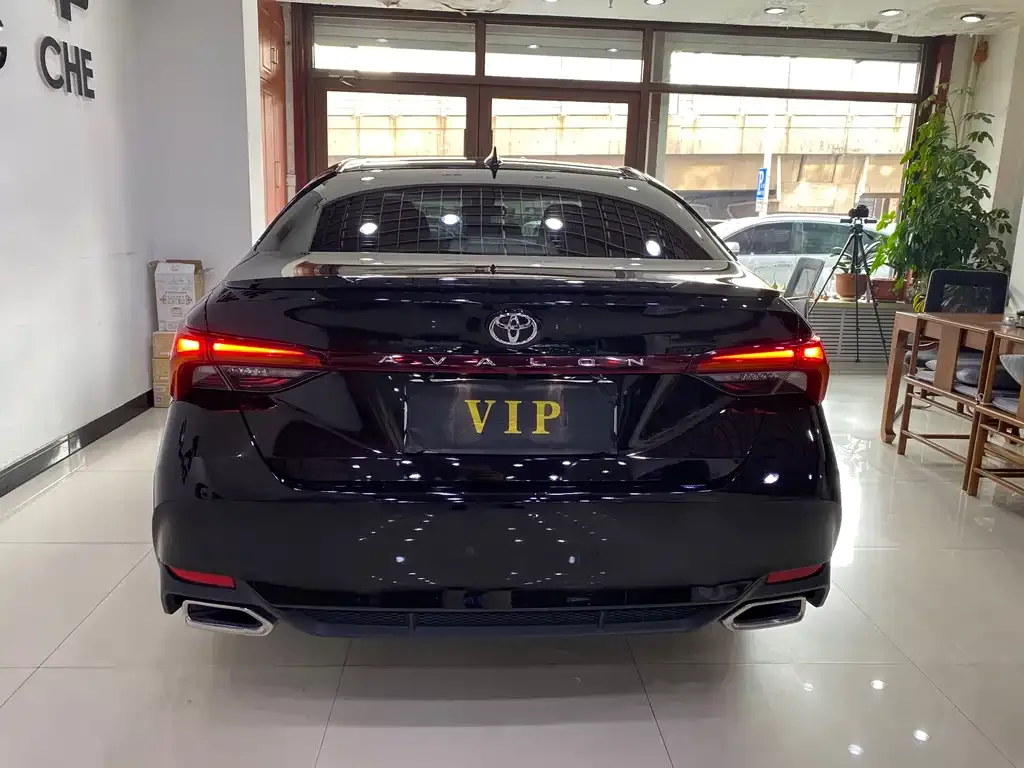 Toyota Avalon 2023 из CN, фото 5