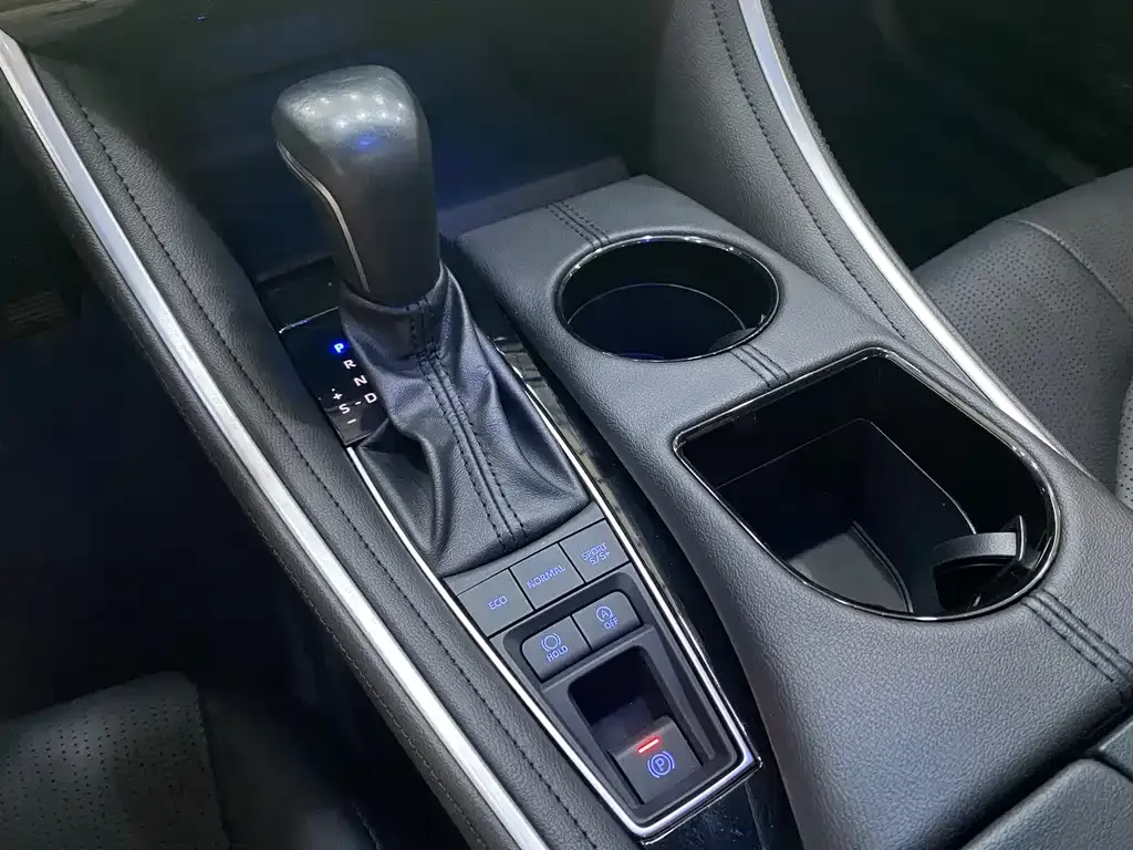 Toyota Avalon 2023 из CN, фото 8