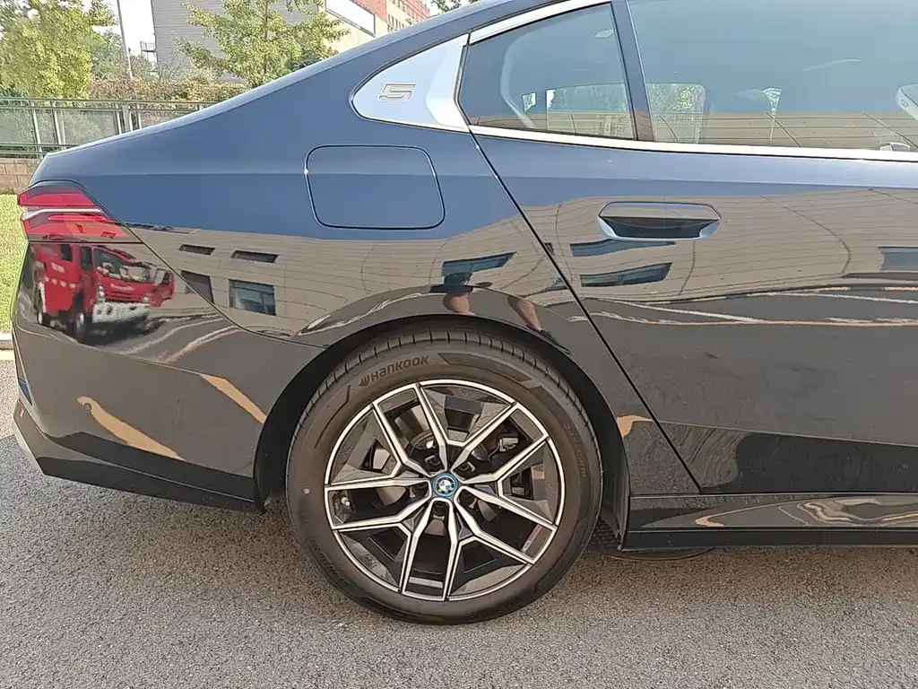 BMW i5 2024 из CN, фото 10