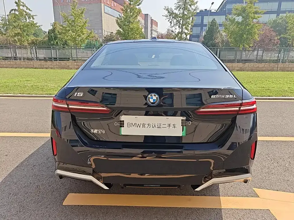 BMW i5 2024 из CN, фото 2