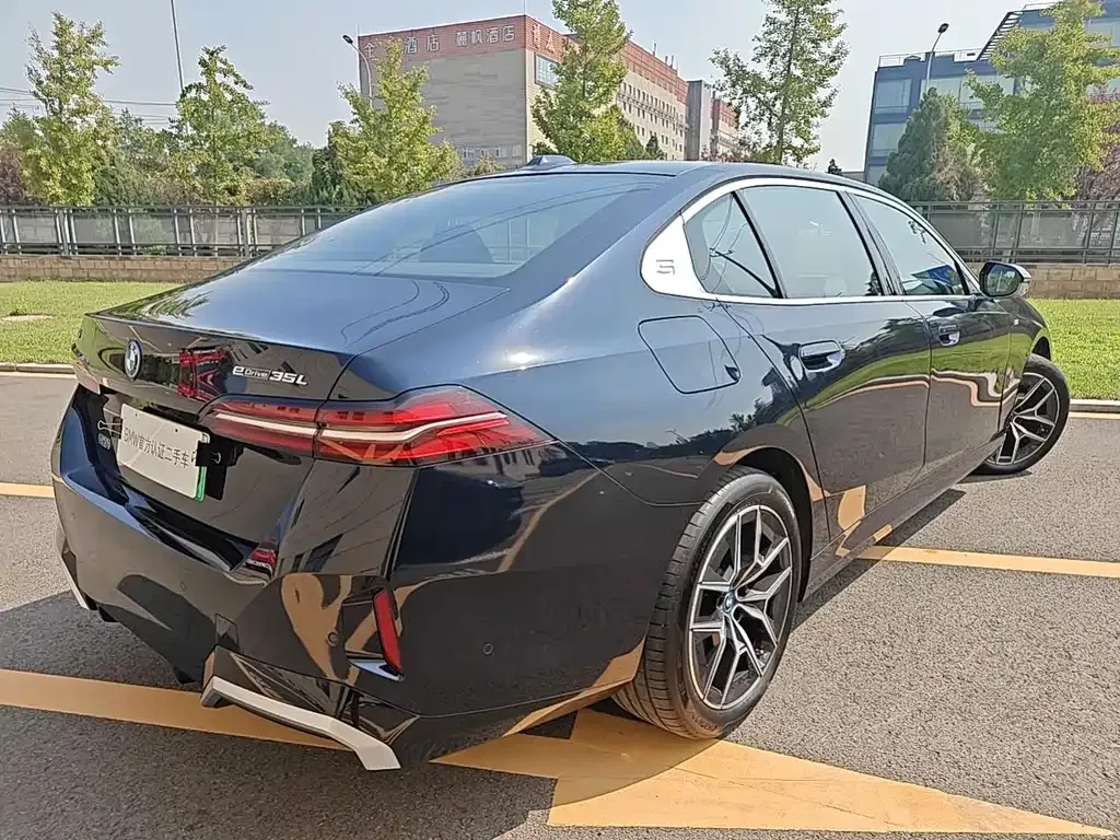 BMW i5 2024 из CN, фото 3