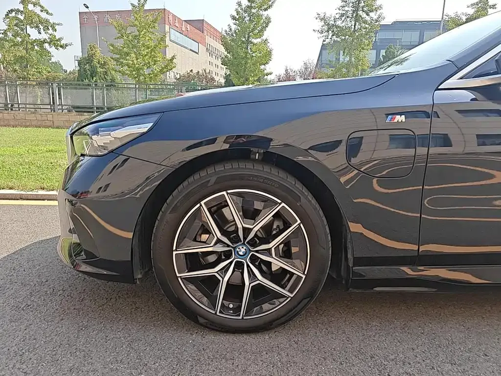 BMW i5 2024 из CN, фото 6