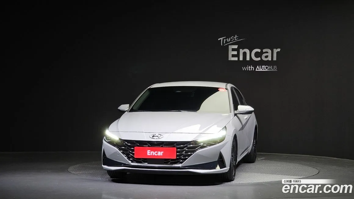 Hyundai AVANTE — фото 3