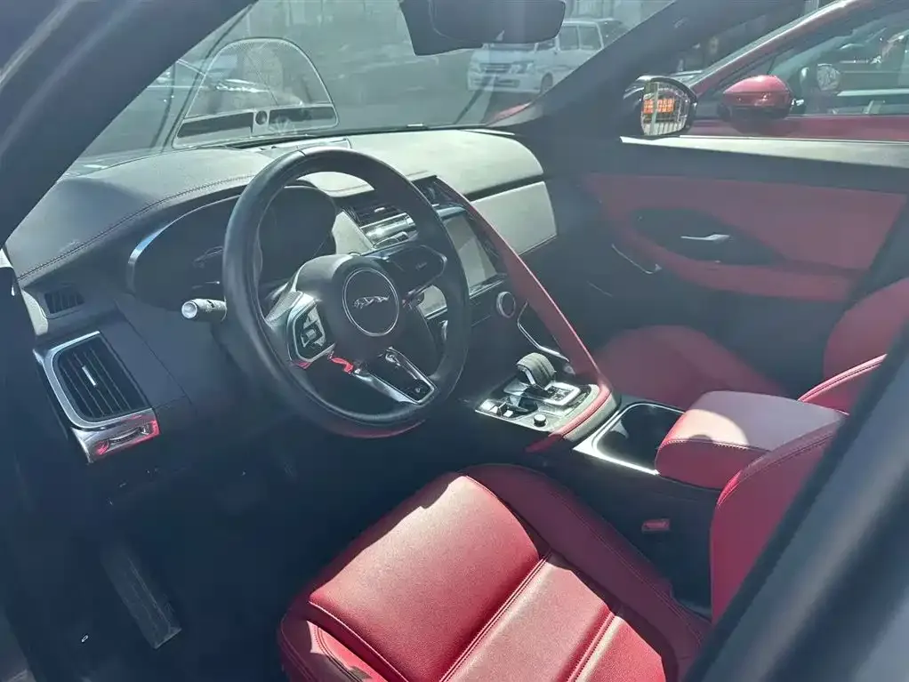 Jaguar E-PACE 2023 из CN, фото 9