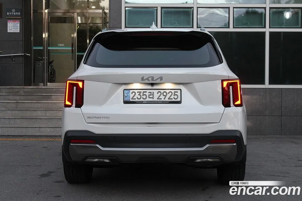 Kia Sorento — фото 5