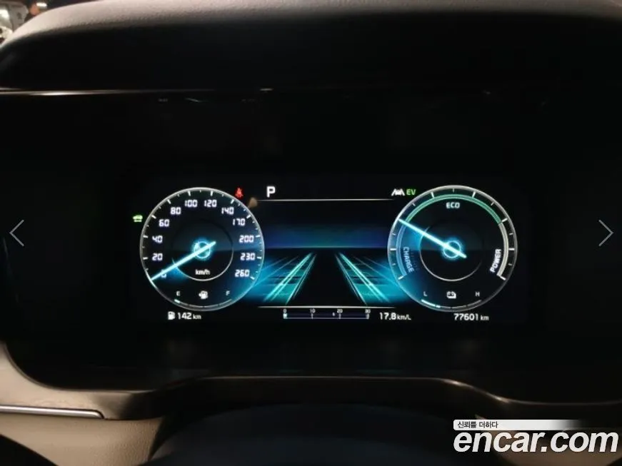 Kia Sorento — фото 10