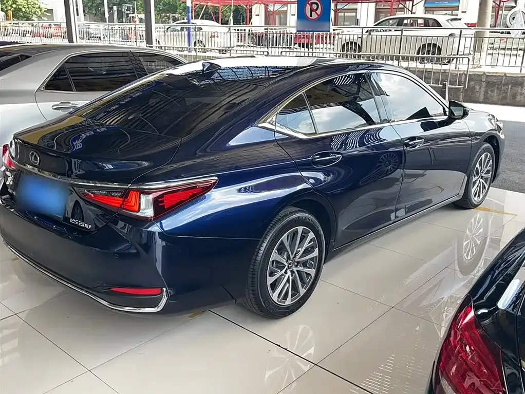 Lexus ES 2022 из CN, фото 5