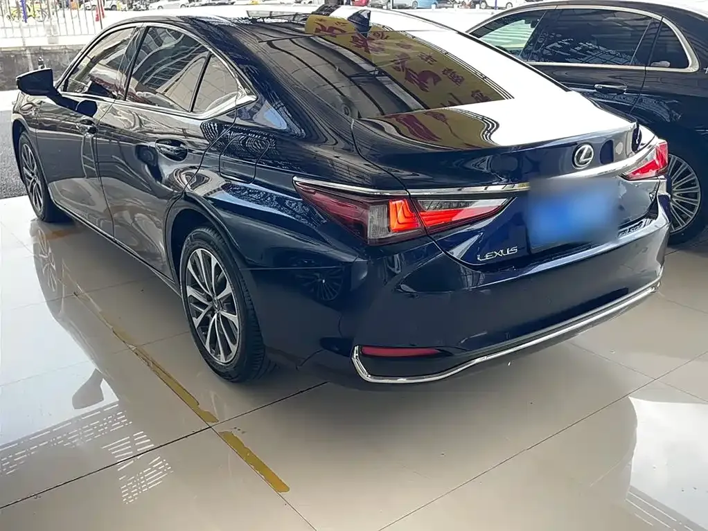 Lexus ES 2022 из CN, фото 7