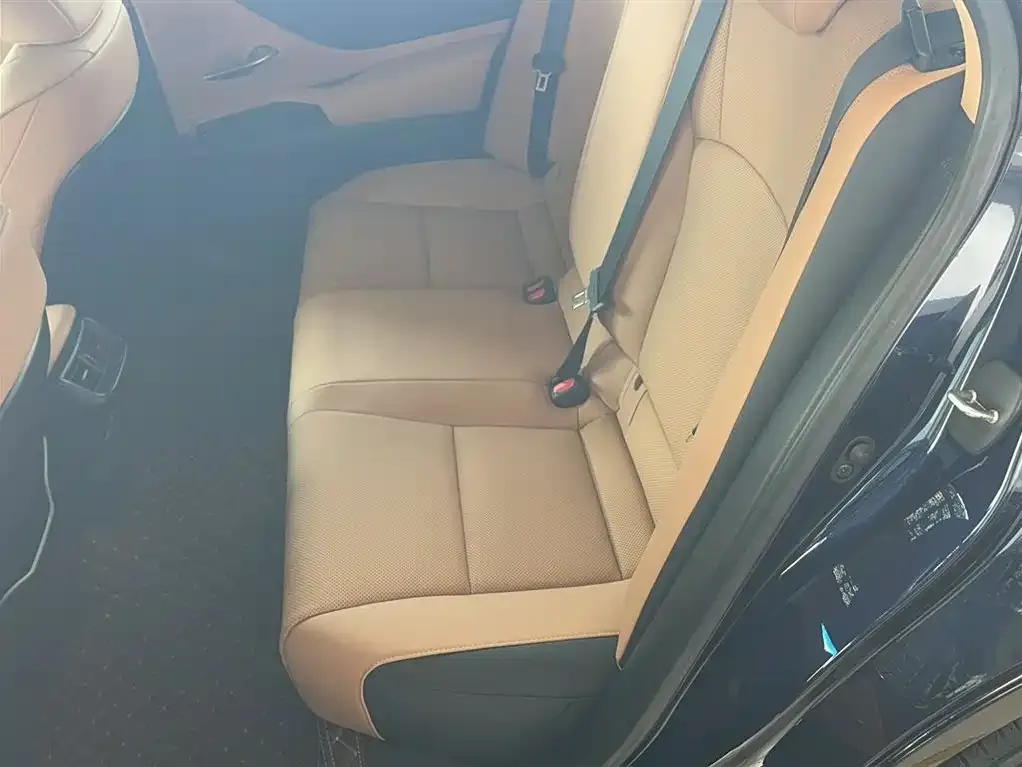 Lexus ES 2022 из CN, фото 8