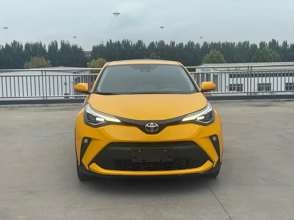 Toyota C-HR 2022 из CN, фото 2