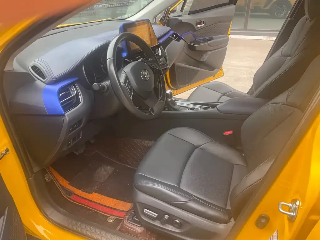 Toyota C-HR 2022 из CN, фото 8