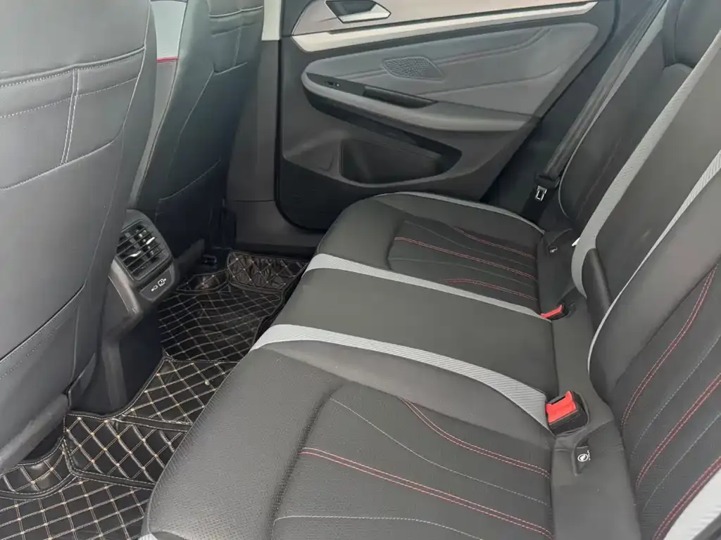 Volkswagen Lamando 2023 из CN, фото 6