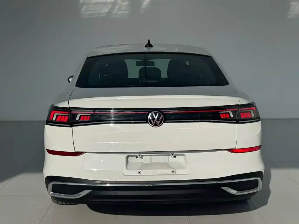 Volkswagen Lamando 2023 из CN, фото 8